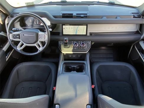 Used 2021 Land Rover Defender 110 SE image 24