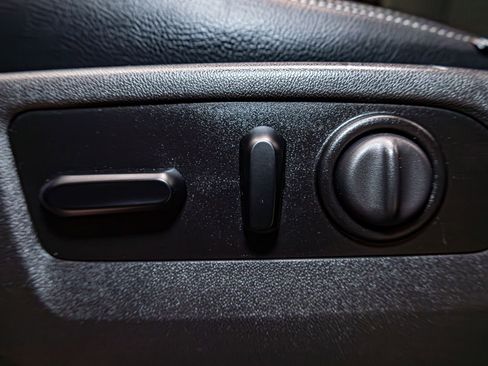 Used 2020 Chevrolet Silverado 1500 RST w/ All-Star Edition image 25