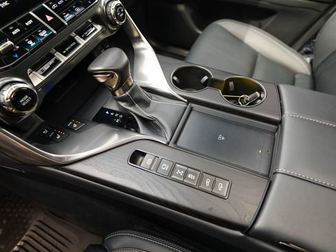 Used 2024 Lexus LX 600 4WD w/ Appearance Package image 30