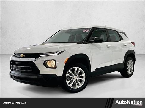 Used 2023 Chevrolet TrailBlazer LS FWD image 1