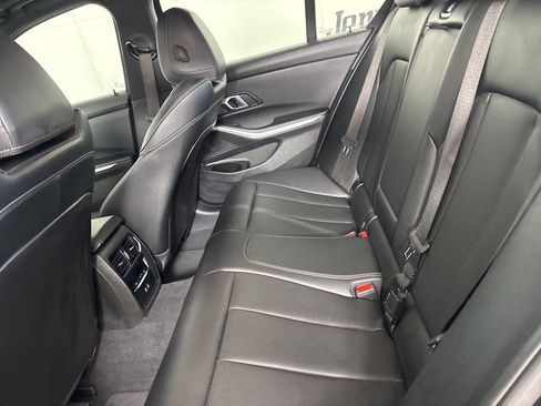 Used 2025 BMW 330i Sedan image 23