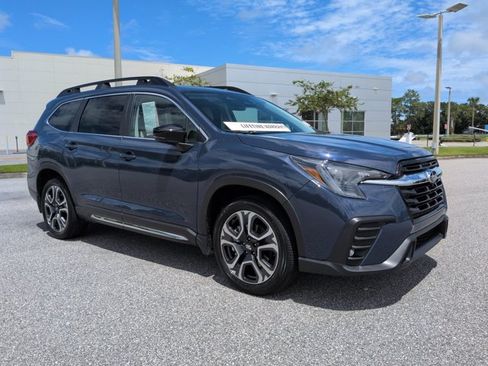 Used 2025 Subaru Ascent Limited w/ Popular Package #1 AWD/4WD image 3