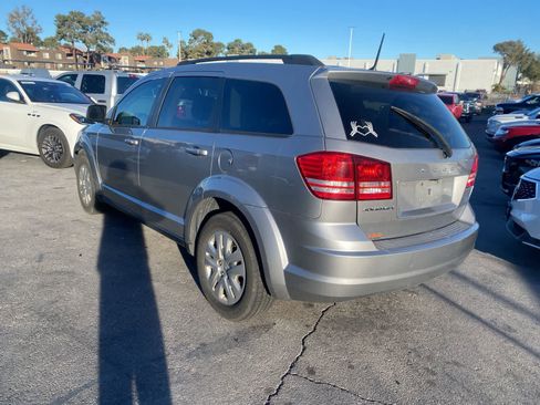 Used 2019 Dodge Journey SE image 8