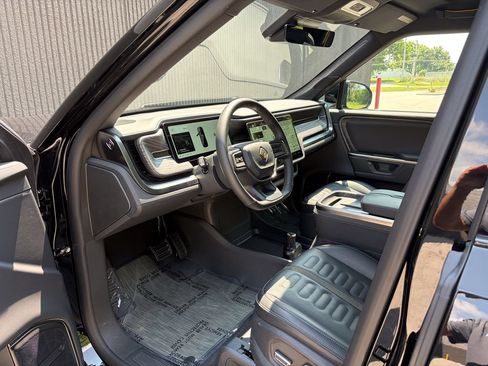 Used 2026 Rivian R1S Adventure AWD/4WD image 10