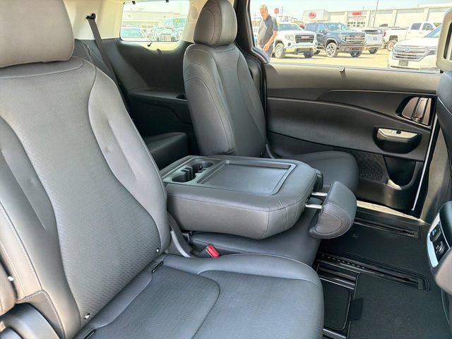 New 2026 Kia Carnival SX Prestige FWD image 23