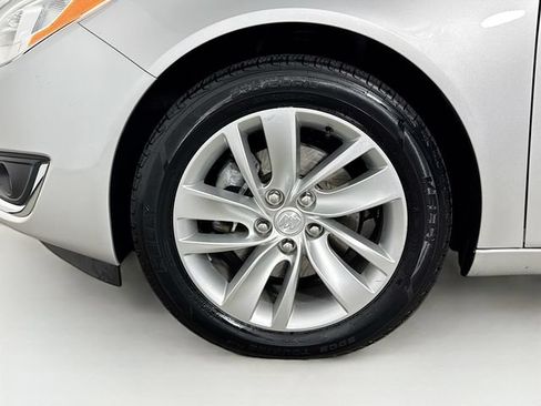 Used 2017 Buick Regal AWD image 31