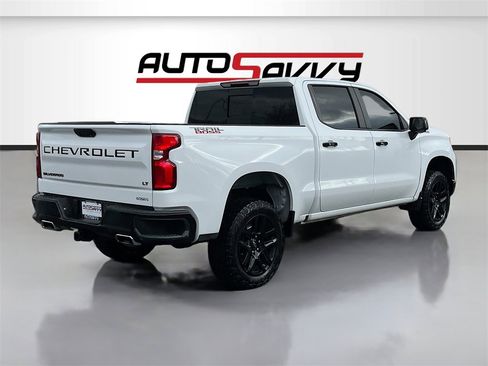Used 2024 Chevrolet Silverado 1500 LT Trail Boss w/ Convenience Package II image 7
