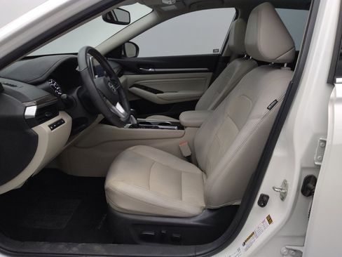 Used 2020 Nissan Altima 2.5 Platinum image 17