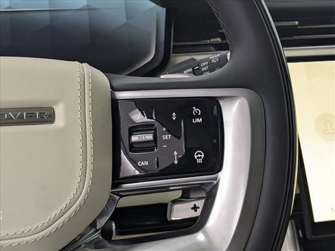 New 2025 Land Rover Range Rover SE image 14