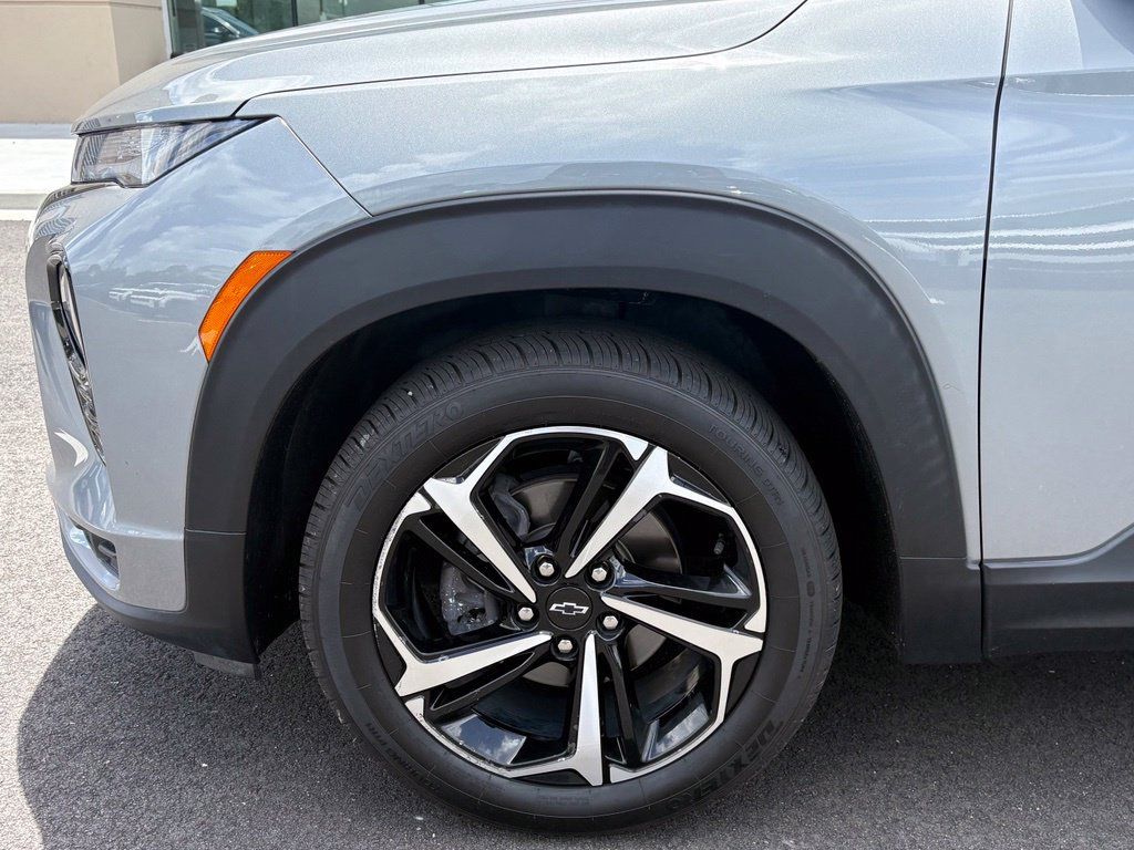 Used 2023 Chevrolet TrailBlazer RS w/ Convenience Package FWD image 21