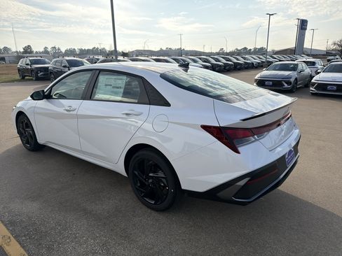 New 2026 Hyundai Elantra Sport image 3