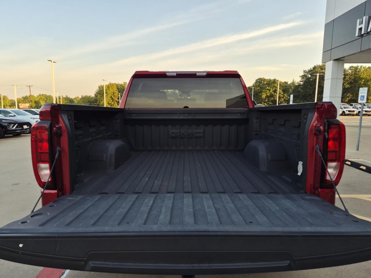 Used 2024 GMC Sierra 1500 Elevation AWD/4WD image 10