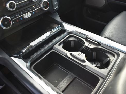 Used 2024 Ford F250 Lariat w/ Chrome Package image 27