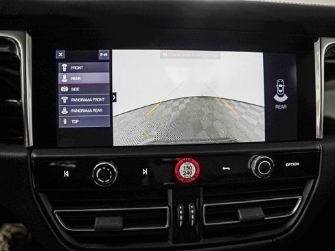 Certified 2026 Porsche Macan AWD/4WD image 27