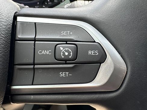 Used 2022 Jeep Compass Latitude AWD/4WD image 23