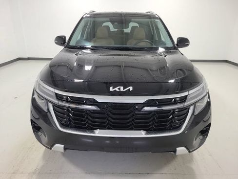 Used 2024 Kia Seltos EX AWD/4WD image 2