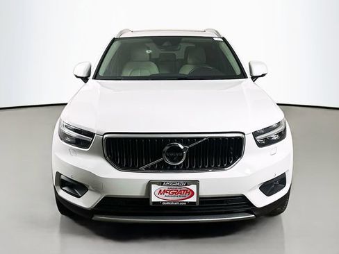 Used 2020 Volvo XC40 T5 Momentum image 20
