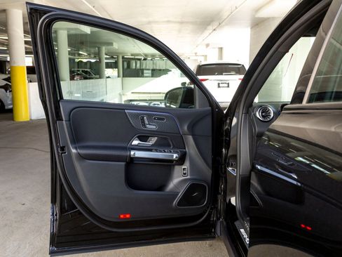 New 2026 Mercedes-Benz GLB 35 AMG 4MATIC image 12