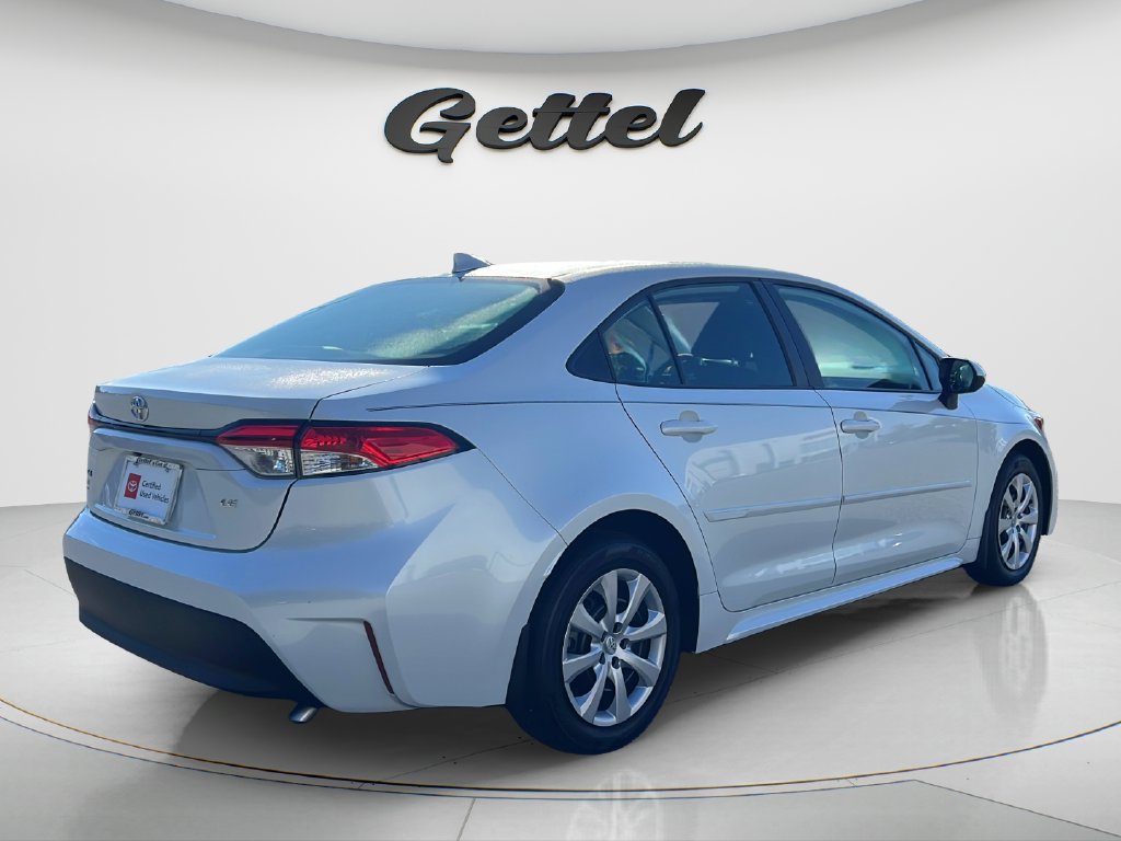 Used 2024 Toyota Corolla LE FWD image 5