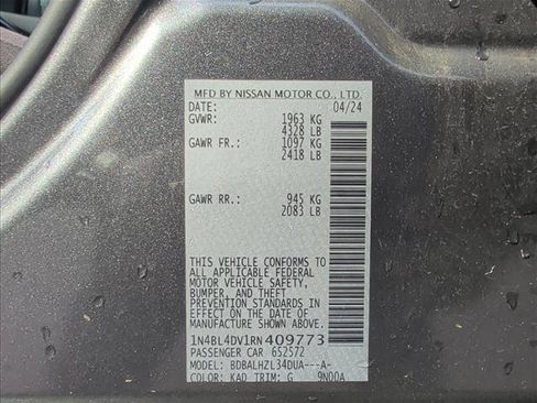 Used 2024 Nissan Altima 2.5 SV FWD image 30