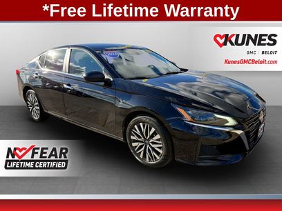 Used 2024 Nissan Altima 2.5 SV