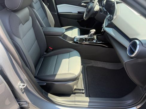 New 2026 Chevrolet Trax LT FWD image 12