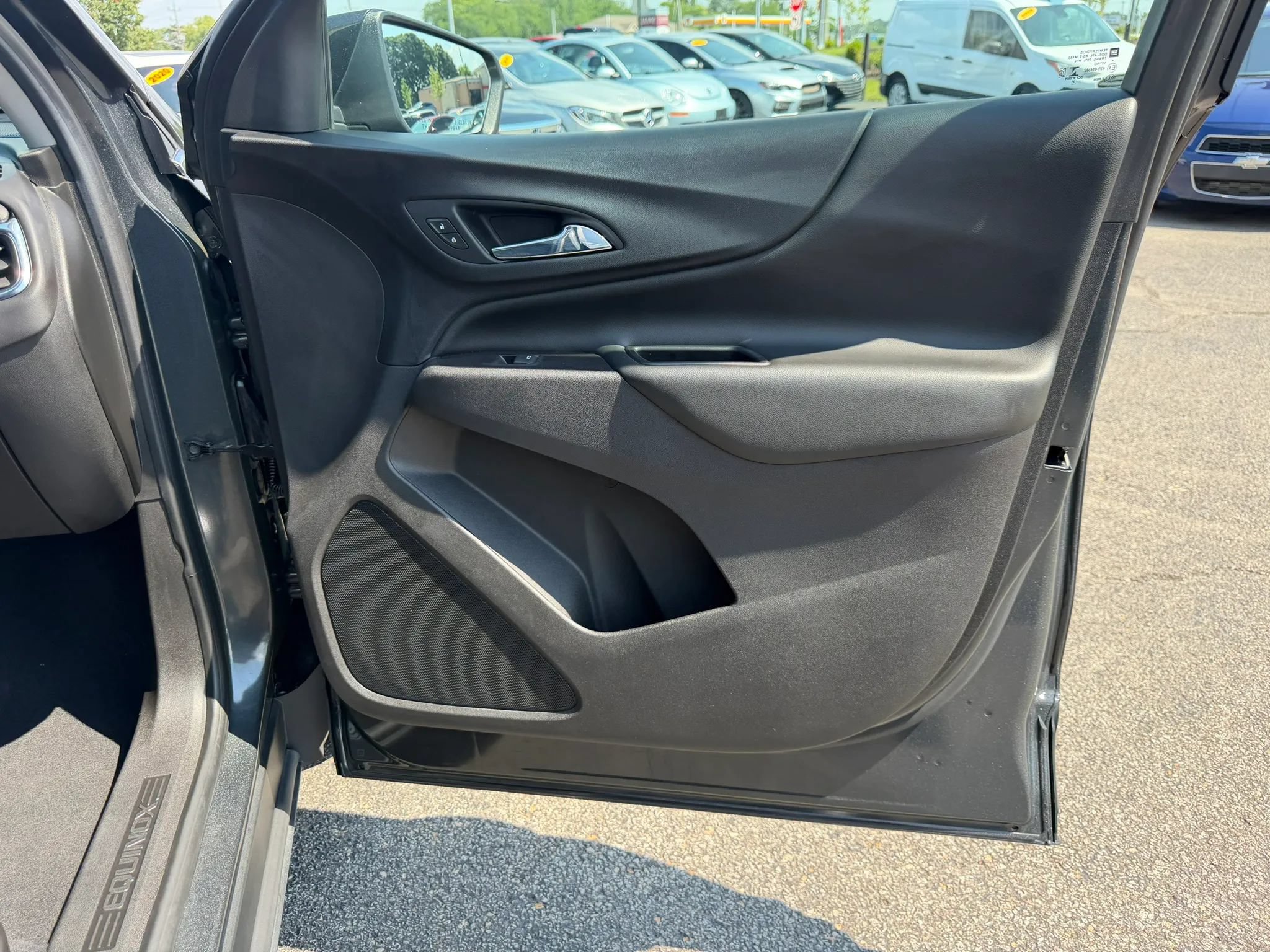 Used 2021 Chevrolet Equinox LT AWD/4WD image 26