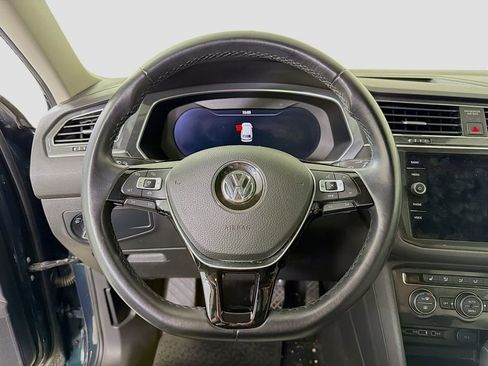 Used 2019 Volkswagen Tiguan SEL w/ 3rd Row Seat Package image 14