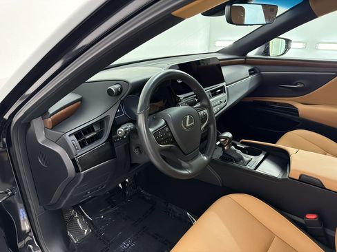 Certified 2025 Lexus ES 350 w/ Premium Package FWD image 34