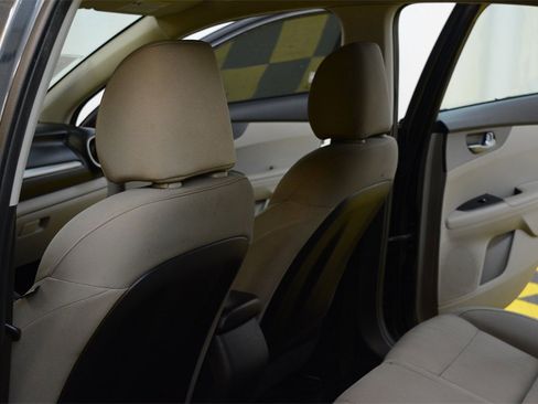 Used 2019 Kia Forte LXS image 61