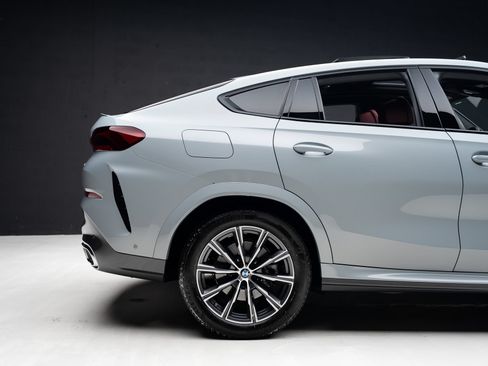 Used 2025 BMW X6 xDrive40i AWD/4WD image 37