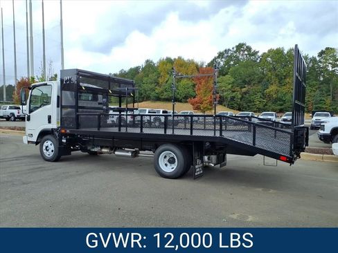 New 2025 Chevrolet Low Cab Forward LCF image 5