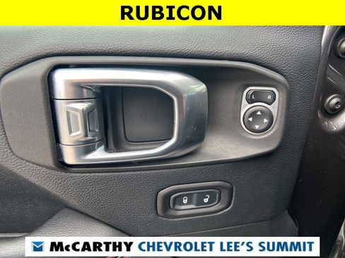 Used 2018 Jeep Wrangler Unlimited Rubicon w/ Dual Top Group image 23