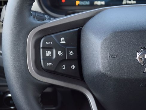 New 2026 Ford Bronco Badlands image 9