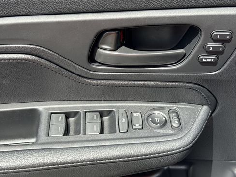 Used 2025 Honda Odyssey Sport-L image 15