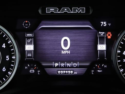 Used 2024 RAM 1500 Laramie image 12