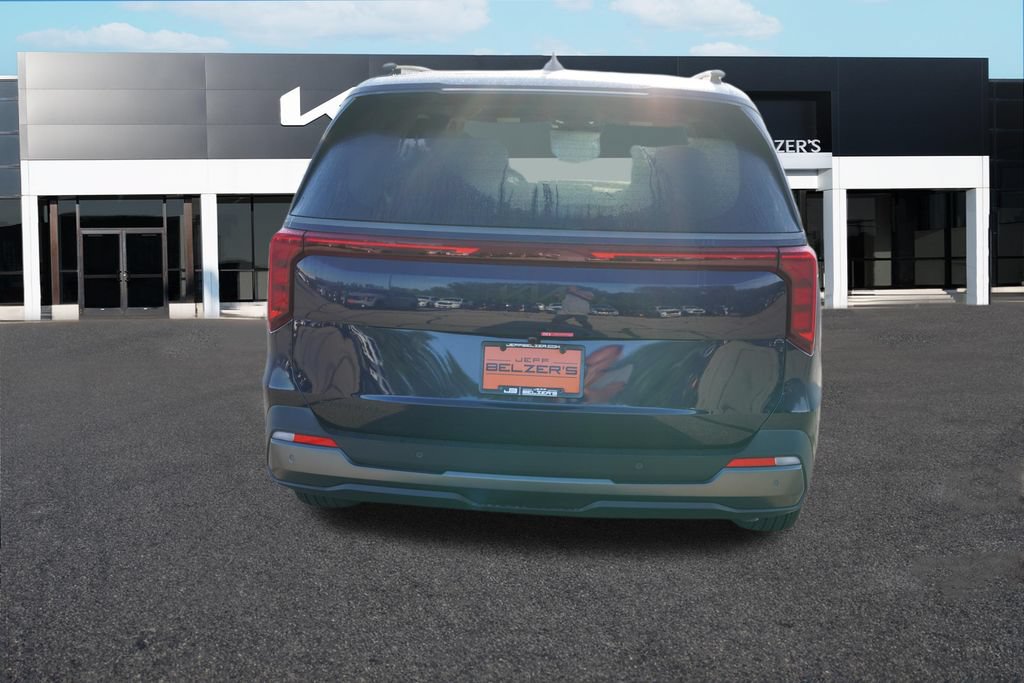 New 2027 Kia Carnival EX FWD image 4