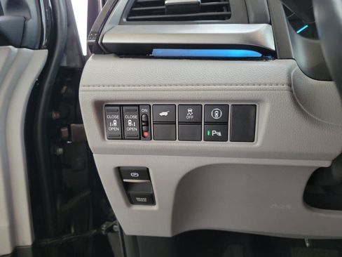 Used 2022 Honda Odyssey Touring image 15