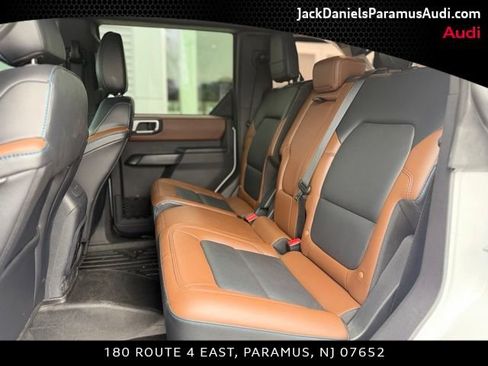 Used 2024 Ford Bronco Outer Banks AWD/4WD image 17