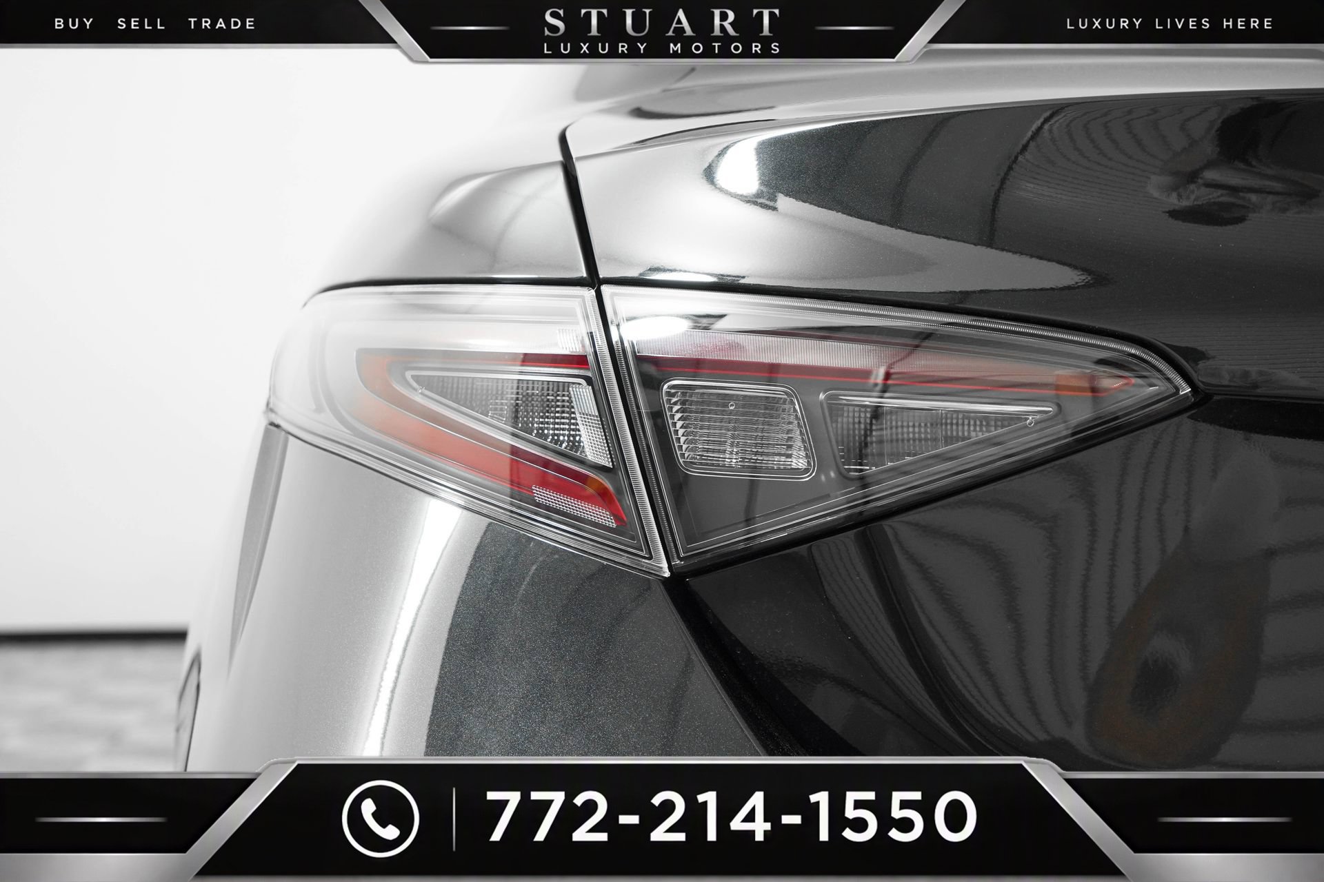Used 2025 Alfa Romeo Giulia w/ Driving Assist Package RWD image 13