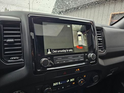 Used 2022 Nissan Frontier PRO-4X image 28