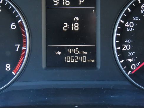 Used 2014 Volkswagen Passat 1.8T Wolfsburg Edition image 23