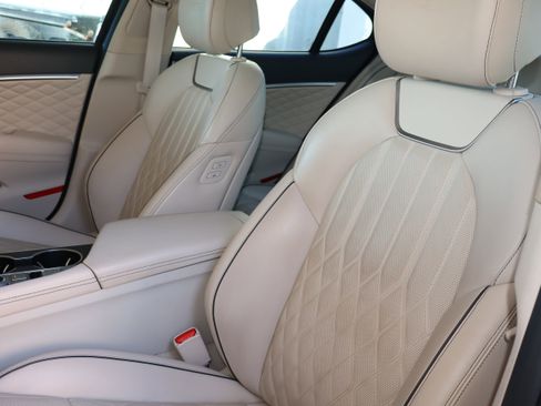 Used 2019 Genesis G70 3.3T Design image 21
