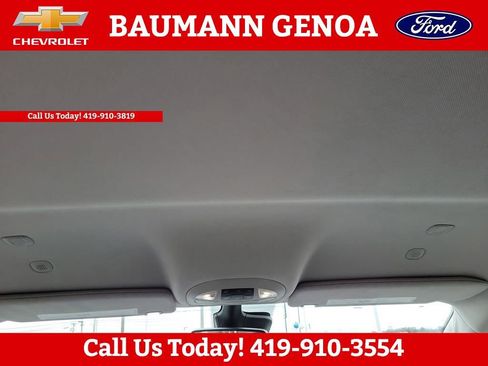 Used 2023 Chrysler Pacifica Touring-L image 25