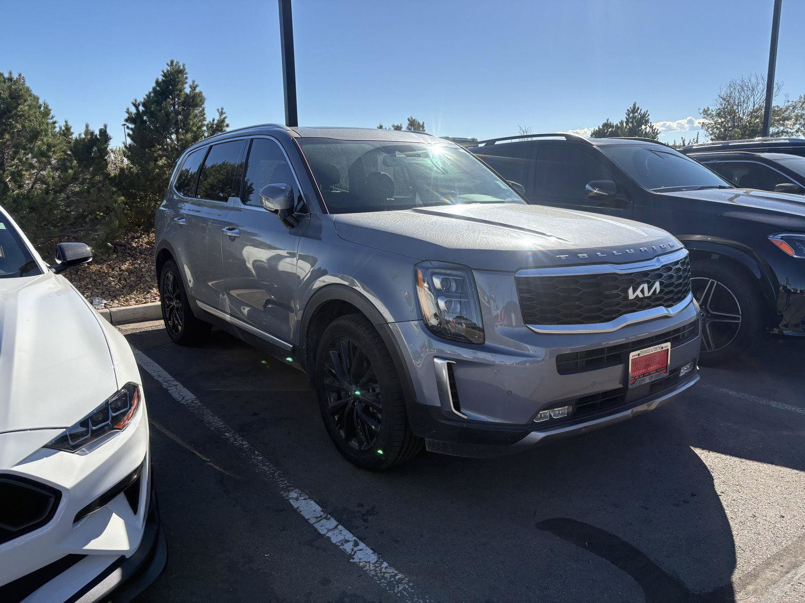 Used 2022 Kia Telluride SX FWD image 1
