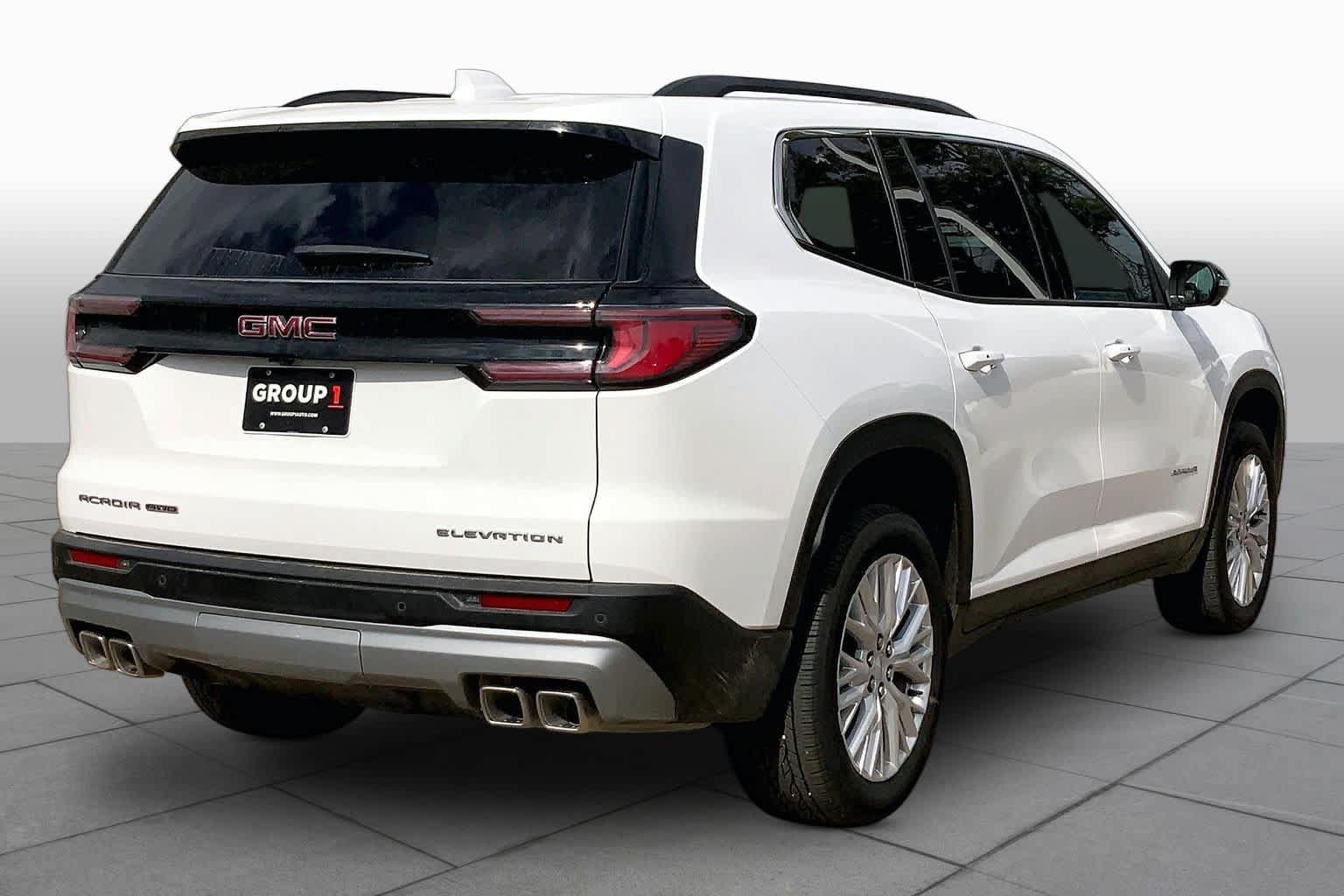Used 2026 GMC Acadia Elevation w/ Elevation Premium Package AWD/4WD image 13