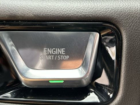 New 2026 GMC Yukon Elevation image 17