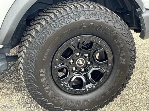 Used 2024 Ford Bronco Wildtrak AWD/4WD image 12