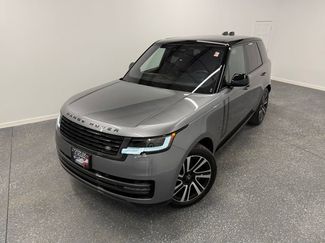 Used 2023 Land Rover Range Rover SE video 2