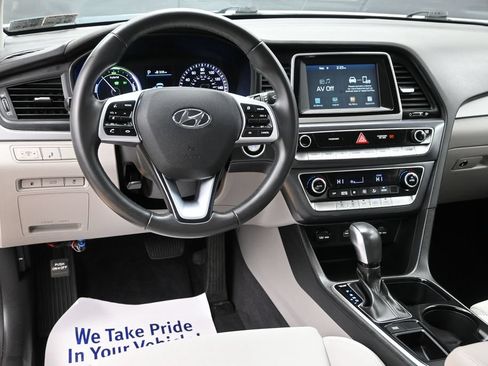 Used 2018 Hyundai Sonata SE FWD image 22